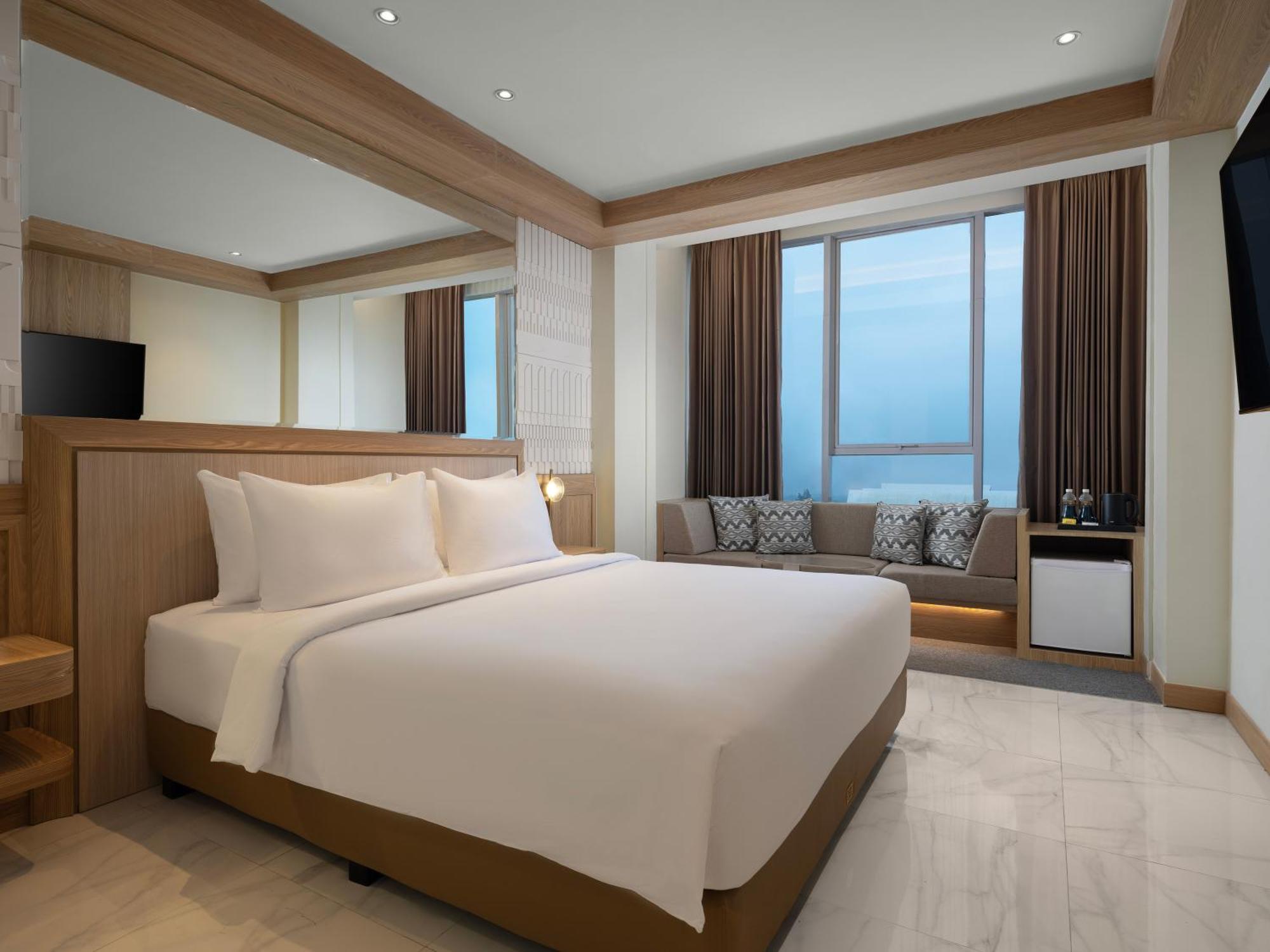 Golden Hill By Golden Tulip Tlekung Exterior foto